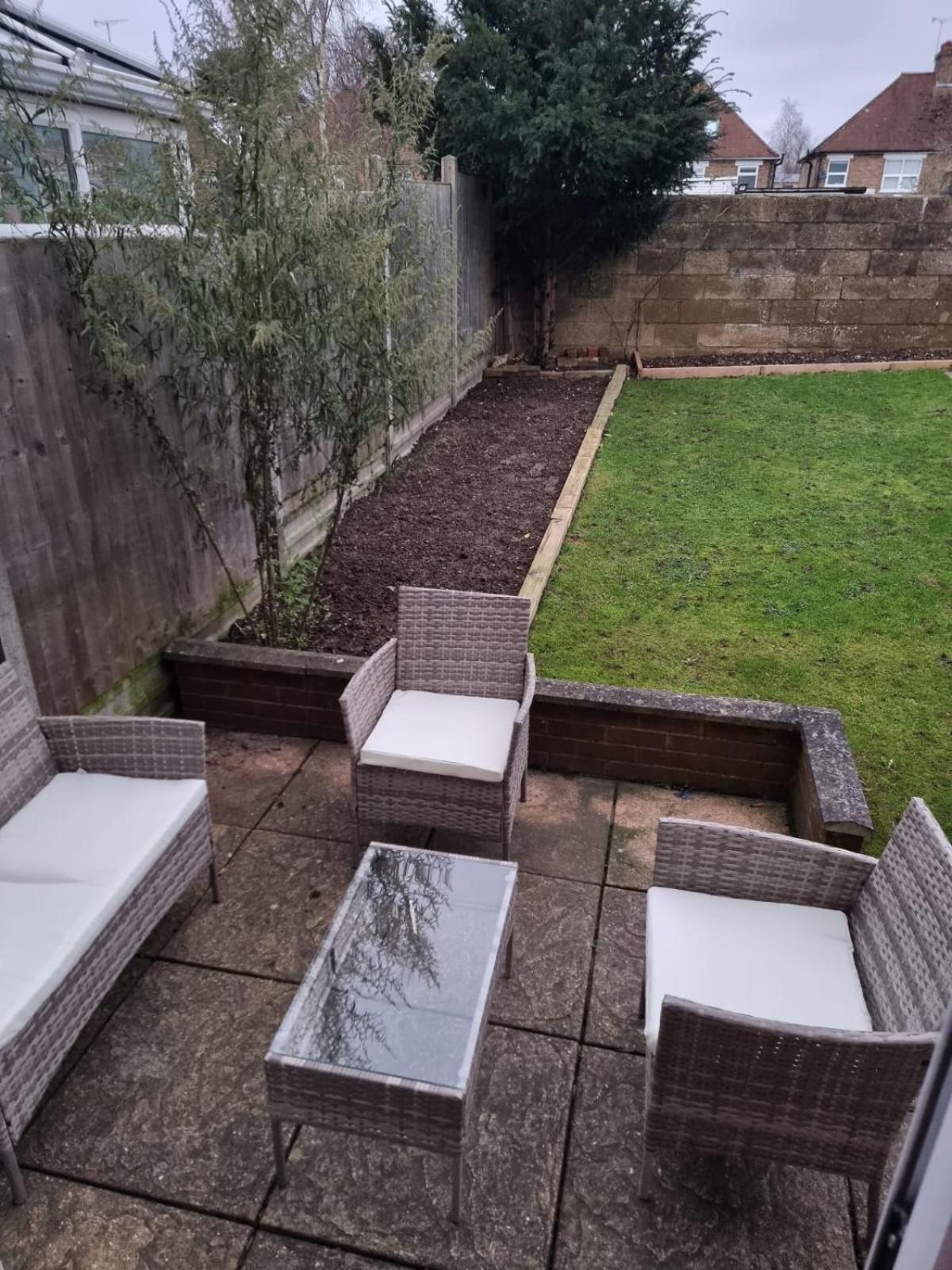 Lush House Close To Ashford Town Centre With Driveway Exteriör bild