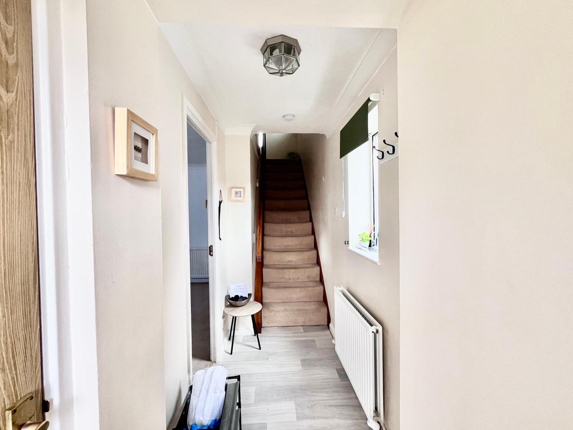 Lush House Close To Ashford Town Centre With Driveway Exteriör bild